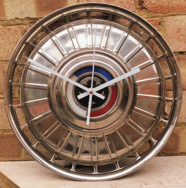 Ford Zephyr/Zodiac Hubcap Clock