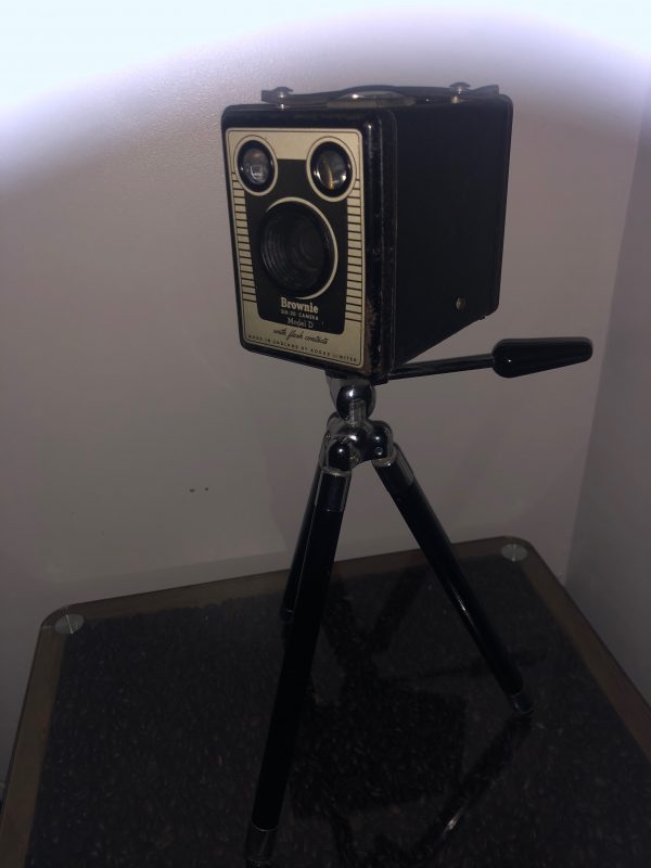 Vintage Kodak Brownie Camera Lamp - Image 2
