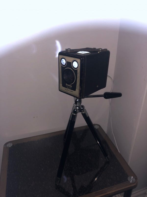 Vintage Kodak Brownie Camera Lamp - Image 3
