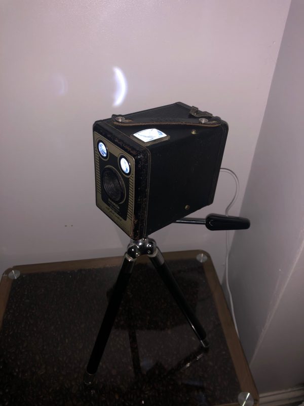 Vintage Kodak Brownie Camera Lamp - Image 4