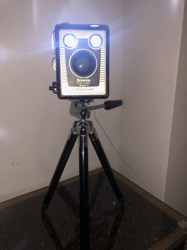 Vintage Kodak Brownie Camera Lamp - Image 8