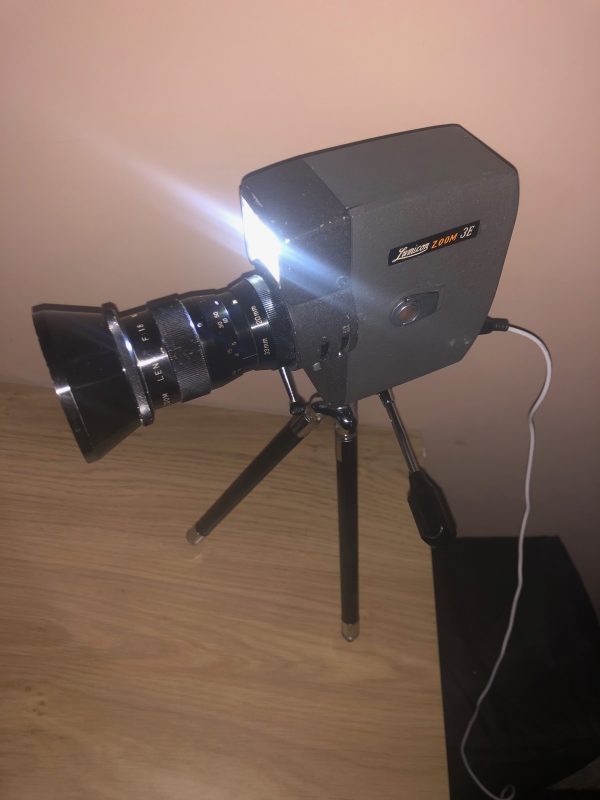 Vintage Cine Camera Lamp - Image 4