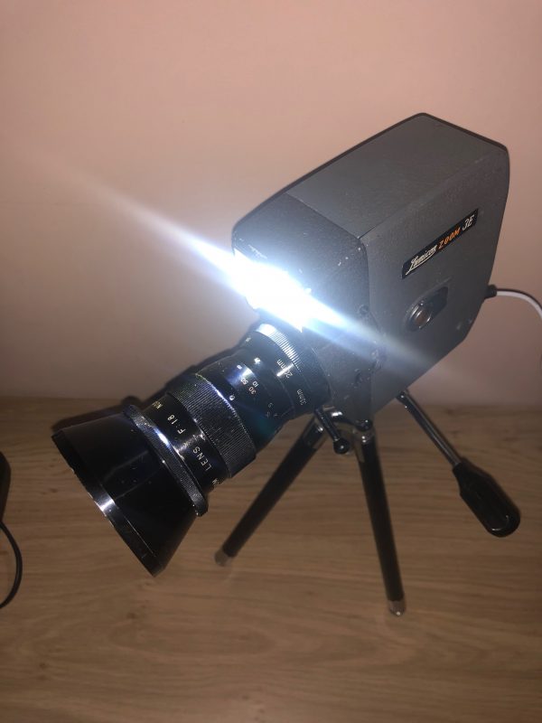 Vintage Cine Camera Lamp - Image 3