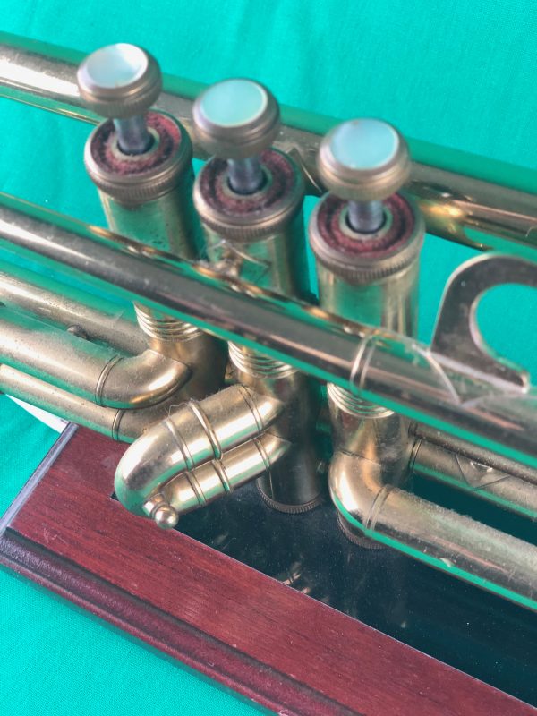 Vintage Trumpet Lamp - Image 5