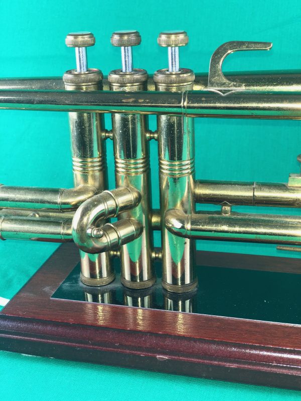 Vintage Trumpet Lamp - Image 3