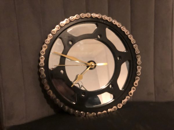 Motorcycle Rear Sprocket and Chain Clock - Image 5
